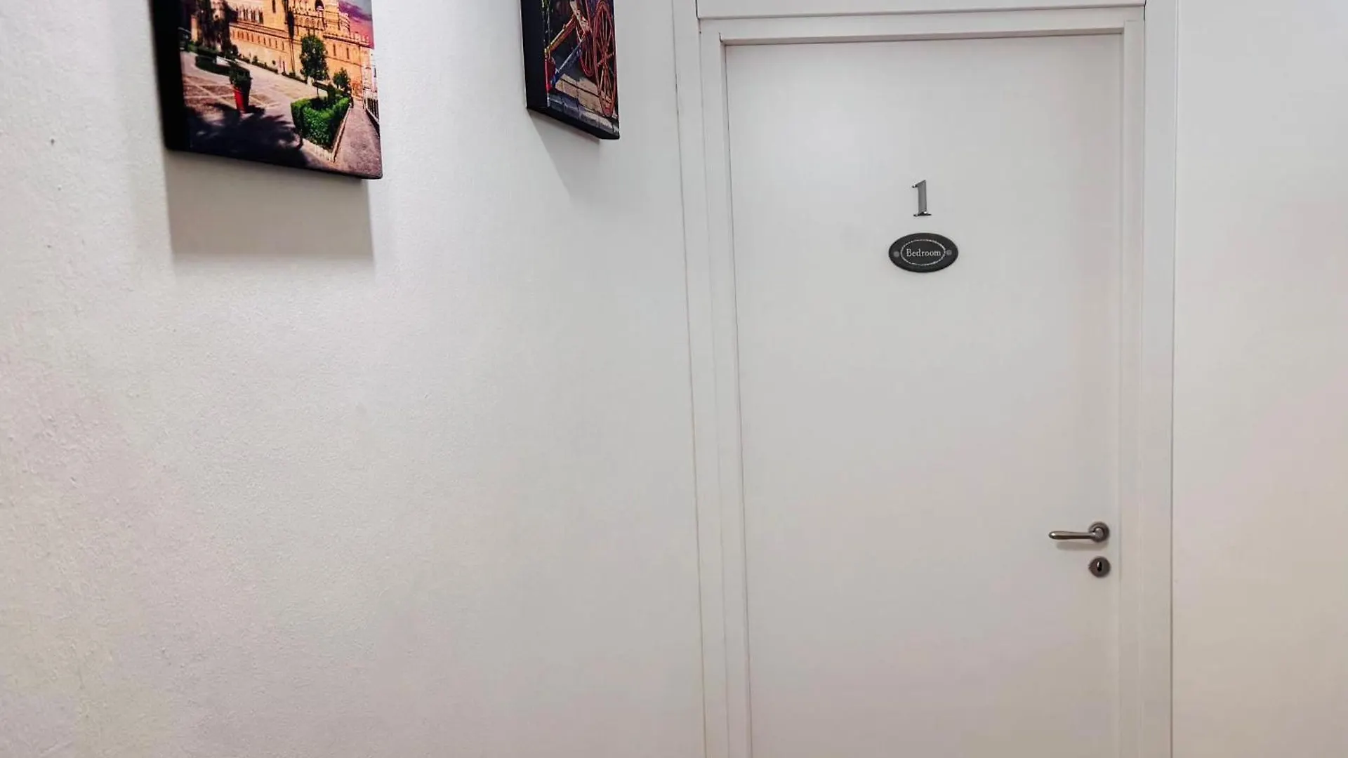 Pindemonte Pomelia Otel Palermo 0*,  İtalya
